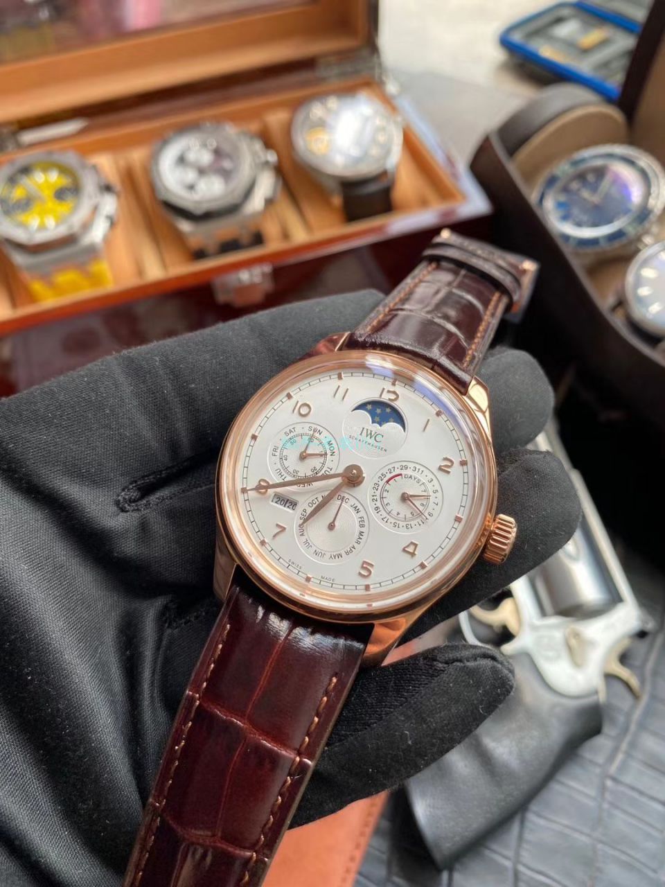 V9 Factory 官网 top  Replica  IWC 葡萄牙万年历IW503401，IW502213，IW502305 wrist watches  / WG532