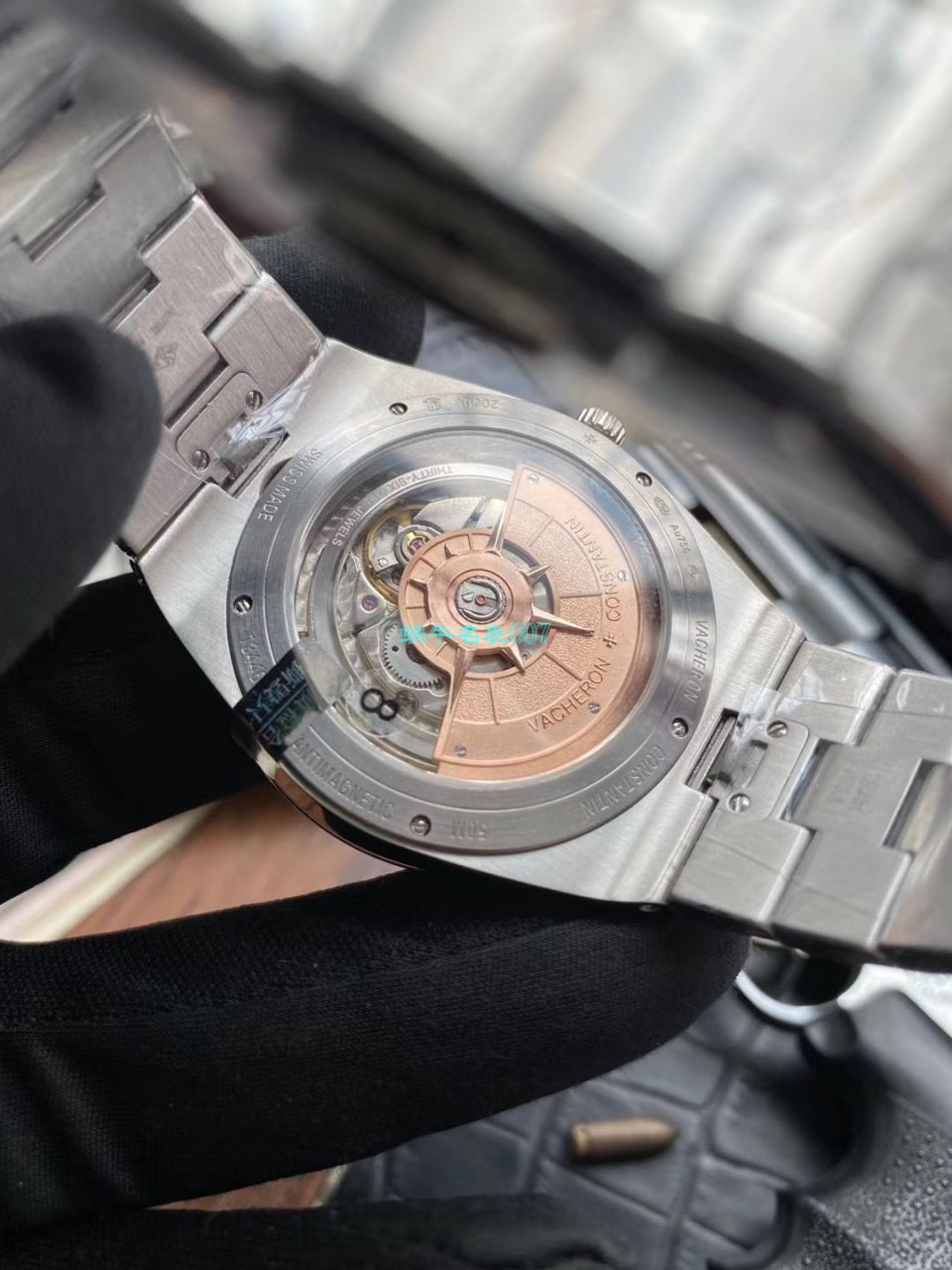 XF Factory 新品预告， top  Replica Copy Vacheron Constantin   Overseas 系列2000V/120G-B122 wrist watches  / JJ223