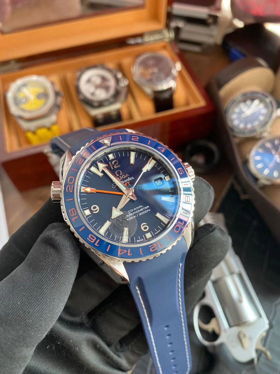 VS Factory 官网【 Video analysis 美好星球】 top  Replica Copy OMEGA Seamaster 海洋宇宙600米232.32.44.22.03.001 wrist watches  / M711