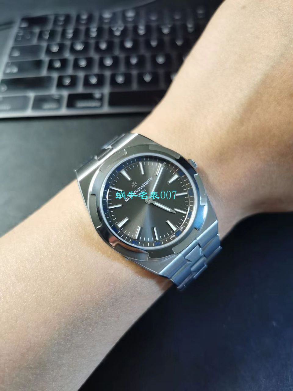 XF Factory  Replica Watches Vacheron Constantin   Overseas 系列2000V/120G-B122 wrist watches  / XF2000VC