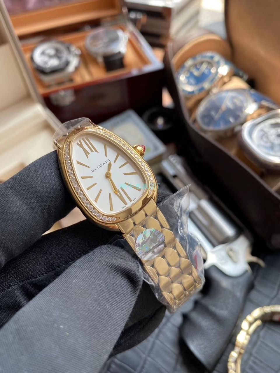 BV Factory  BVLGARI 蛇形精 Replica Watches SERPENTI系列103361 wrist watches  / BG039