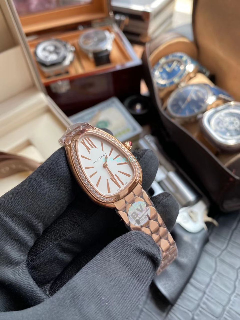 BV Factory  BVLGARI 蛇形精 Replica Watches SERPENTI系列103361 wrist watches  / BG039