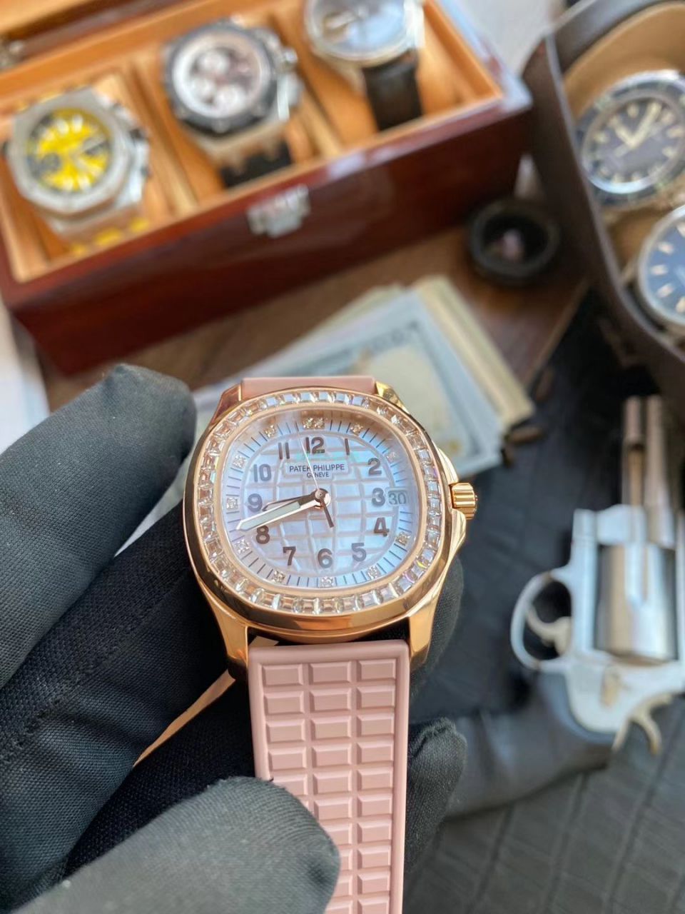 PPF Factory 最美豆沙色 Replica Watches  PATEK PHILIPPE AQUANAUT女表5072R-001 wrist watches  / BD301