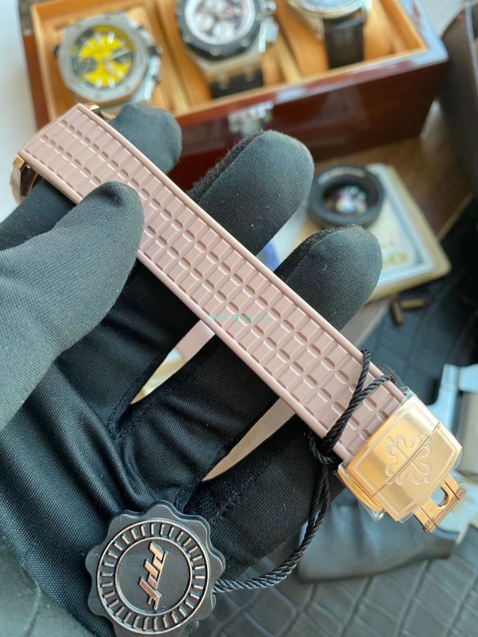 PPF Factory 最美豆沙色 Replica Watches  PATEK PHILIPPE AQUANAUT女表5072R-001 wrist watches  / BD301