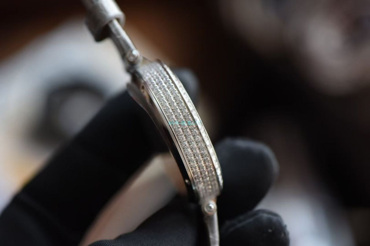 V&A Factory  High quality  Replica 女士 Watches 梵克雅宝诗意复杂功能系列VCARN25800 wrist watches  / VA10