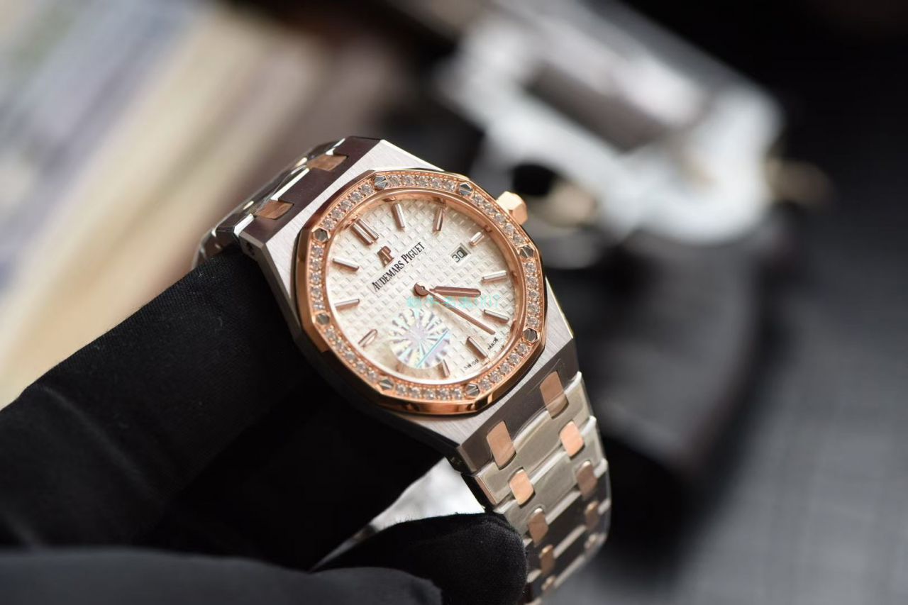 【JF Perfect  High quality  Replica Watches 】Audemars Piguet 皇家橡树系列67651SR.ZZ.1261SR.01女士石英 wrist watches  / AP118