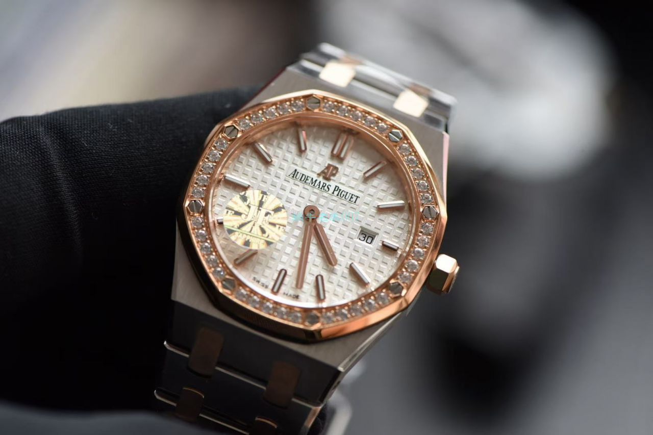 【JF Perfect  High quality  Replica Watches 】Audemars Piguet 皇家橡树系列67651SR.ZZ.1261SR.01女士石英 wrist watches  / AP118