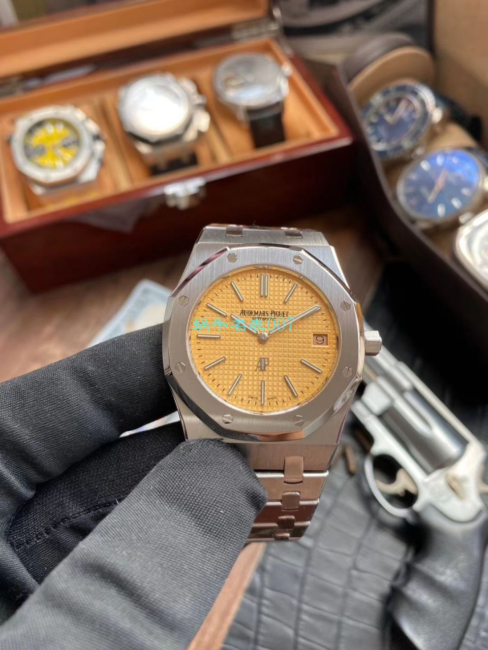 XF Factory  top  Replica AP Watches Audemars Piguet 皇家橡树 Replica 15202BC.OO.1240BC.01 wrist watches  / AP205