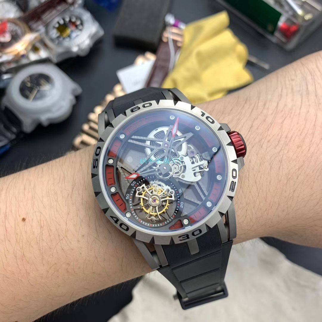 罗杰杜彼 Replica Watches 【 Video analysis 】 top  Replica 罗杰杜彼 Watches 多少钱 / LJ079