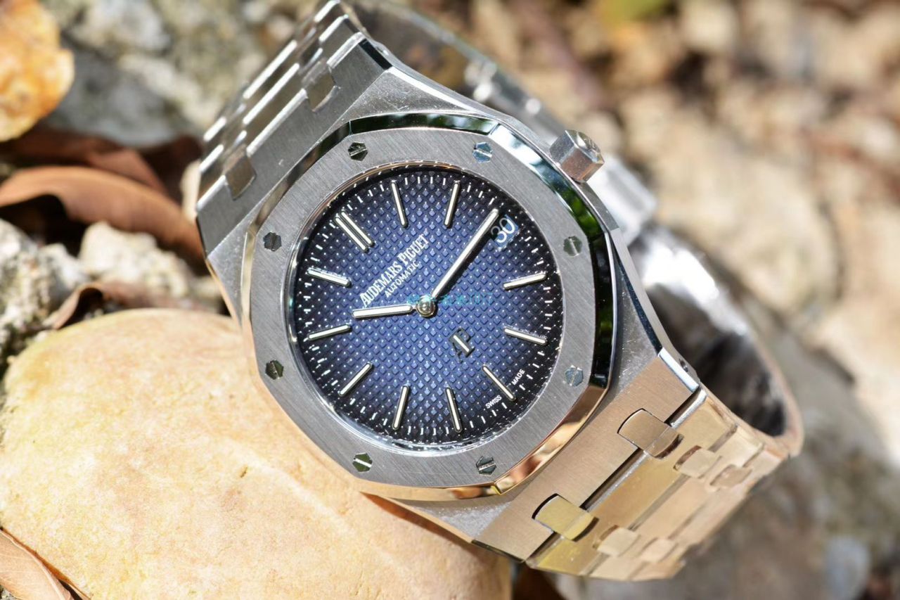 XF Factory  High quality  Replica APAudemars Piguet  Watches 皇家橡树15202IP.OO.1240IP.01超薄烟熏蓝 copy customized 限量版 / AP210