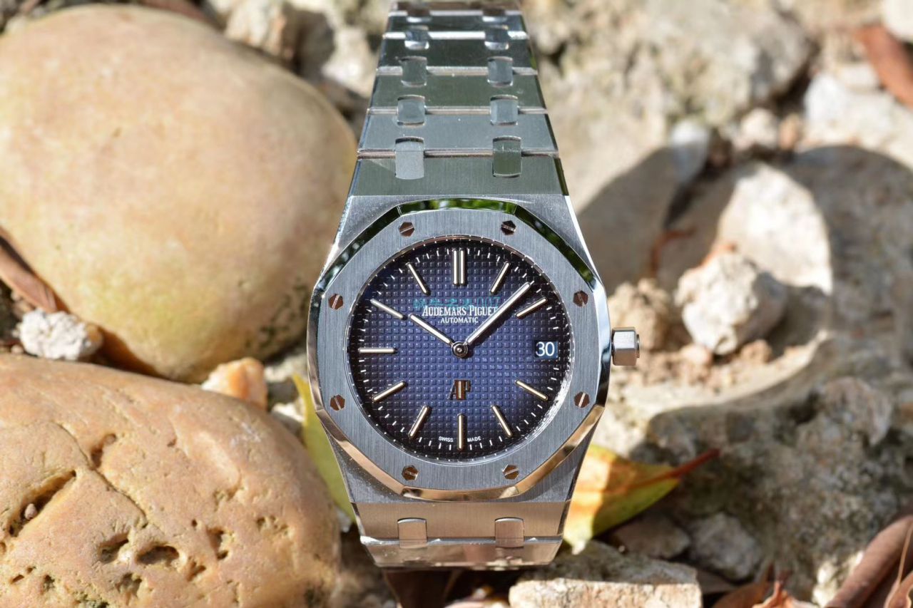 XF Factory  High quality  Replica APAudemars Piguet  Watches 皇家橡树15202IP.OO.1240IP.01超薄烟熏蓝 copy customized 限量版 / AP210