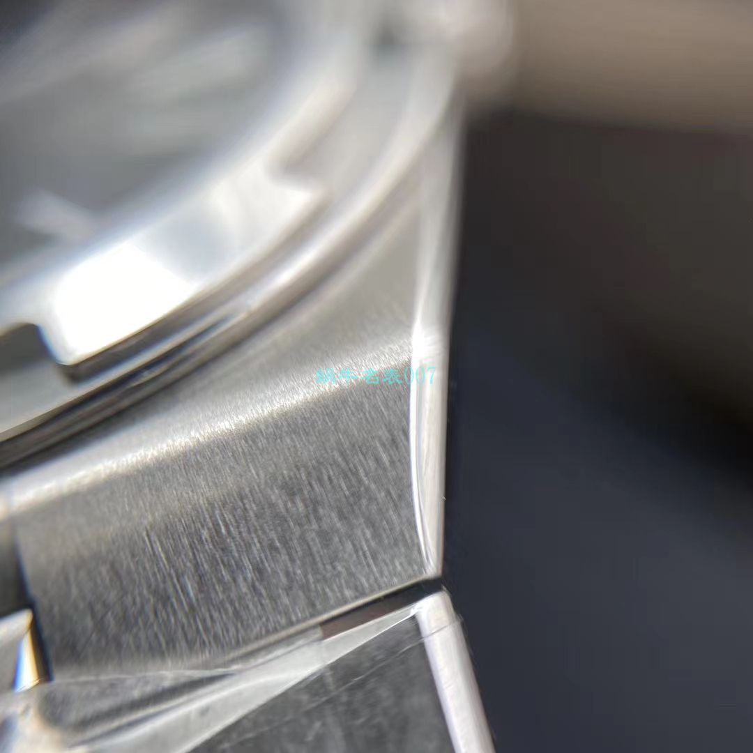XF Factory  Replica Watches Vacheron Constantin   Overseas 系列2000V/120G-B122 wrist watches  / XF2000VC