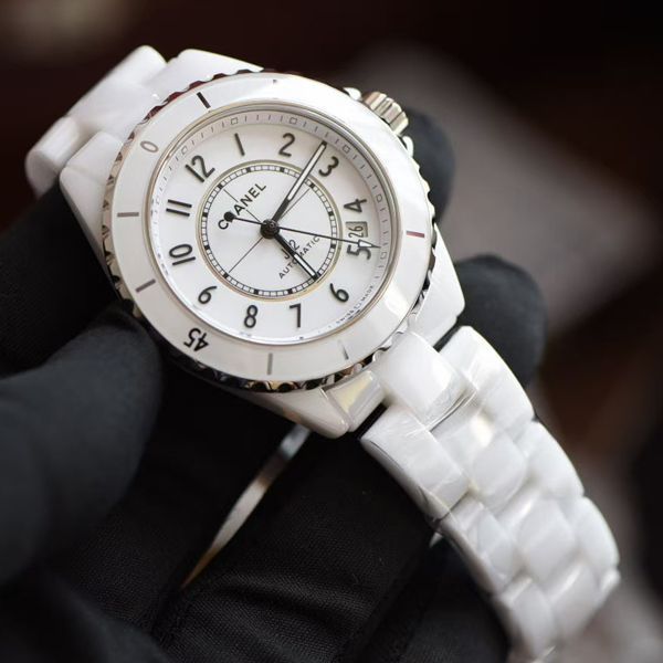 BV Factory  top  Replica Copy 香奈儿女士 Watches 新款背透J12系列H5700 wrist watches 