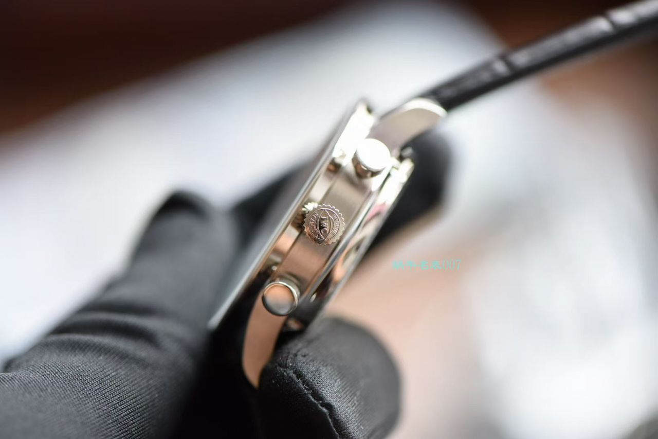 YL Factory  High quality  Replica  IWC 葡萄牙背透绿面葡计 Watches IW371615 wrist watches  / WG565