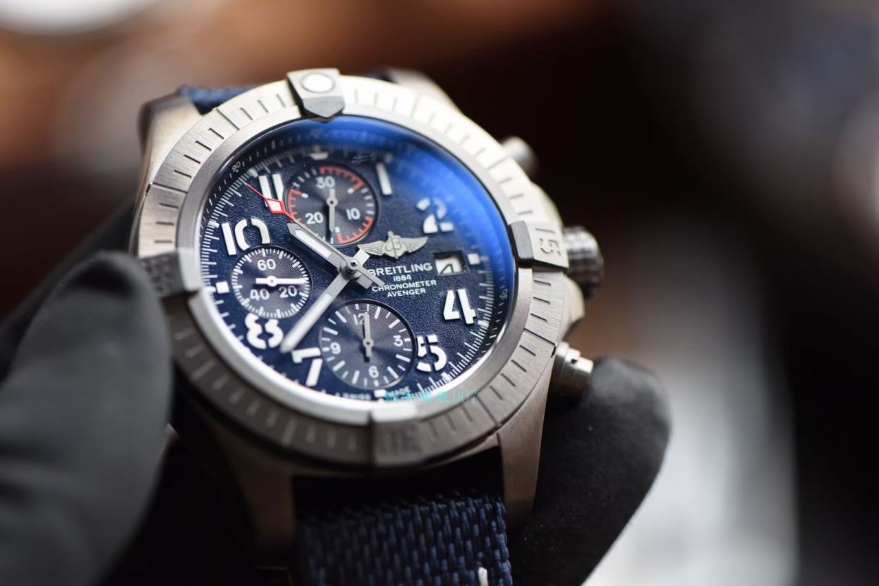 XF Factory  top  Replica Copy  Breitling  Watches 复仇者系列A13317101C1X2 wrist watches  / BL193
