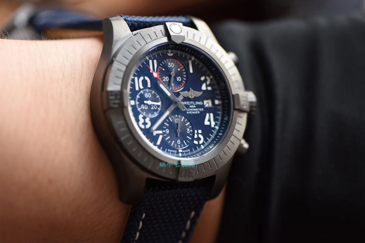 OX Factory 1比1 Knockoff  Breitling  Watches 复仇者系列V13317101L1X1 wrist watches  / BL192