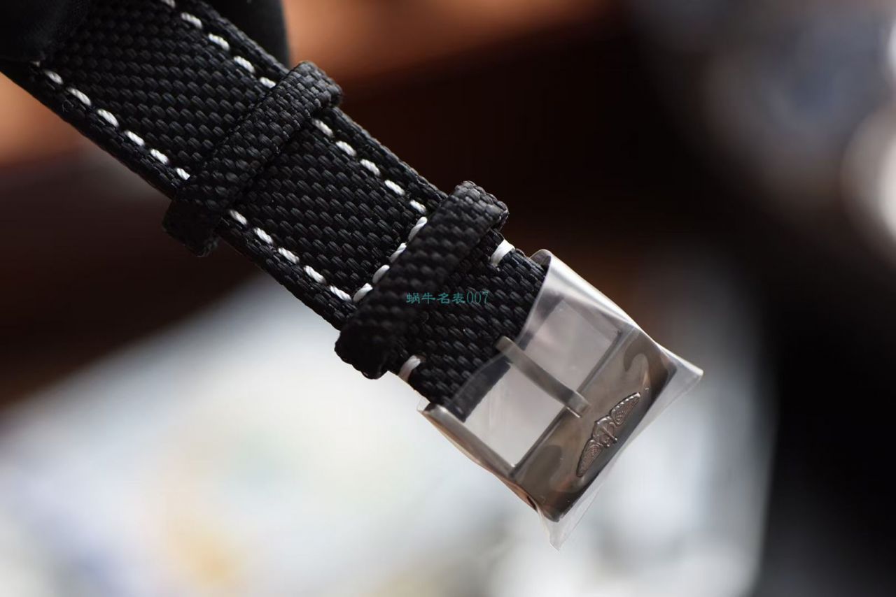 【 Video analysis 】OXF Replica Watches  Breitling 复仇者GMT双时区V32395101B1X1 wrist watches  / BL196