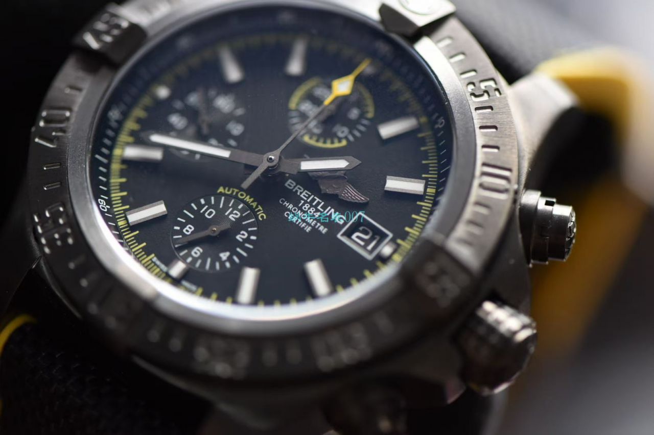 OXF Factory  High quality  Replica Watches  Breitling 复仇者系列E13383101M2W1 wrist watches  / BL197