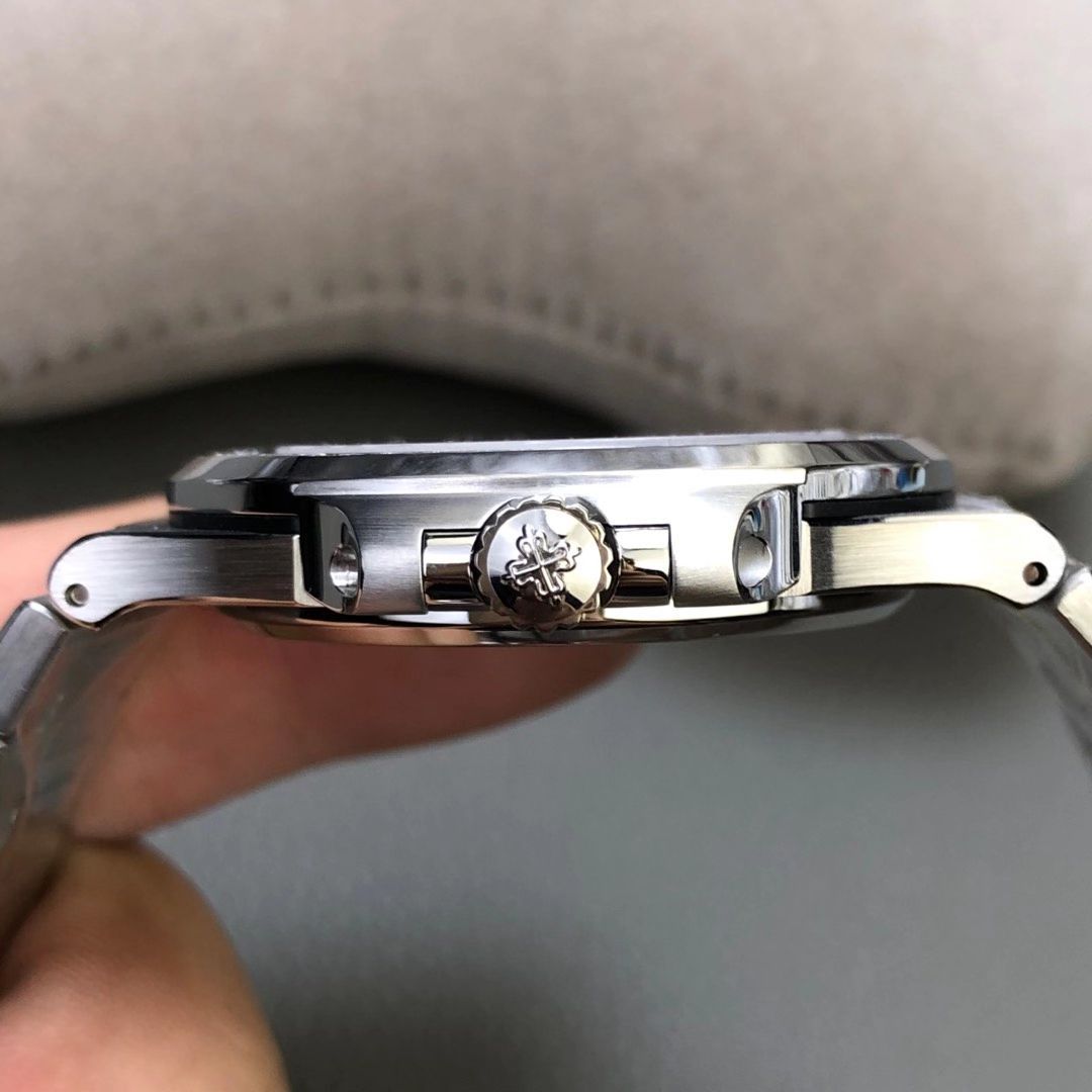 PPF Factory V4版超级 Nautilus 钻圈 PATEK PHILIPPE 1比1精 Replica Watches 5711/1A-011 / BD322
