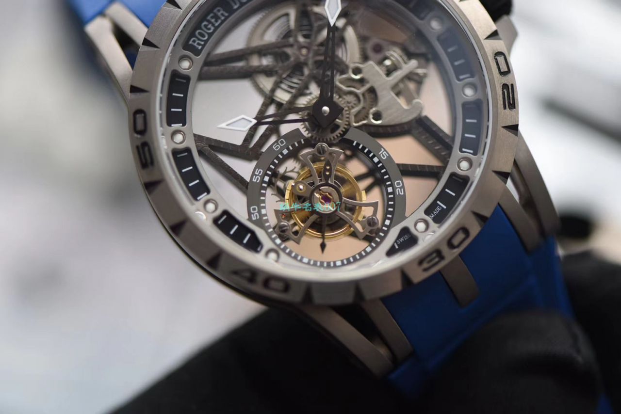 【 Video analysis 】 Best 的罗杰杜彼王者系列镂空 Tourbillon  Replica Watches  / LJ083