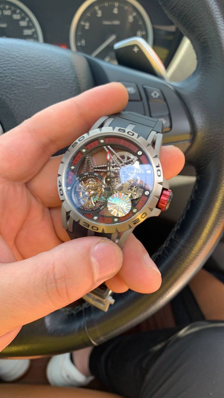 【 Video analysis 】 Best 的罗杰杜彼王者系列镂空 Tourbillon  Replica Watches  / LJ083