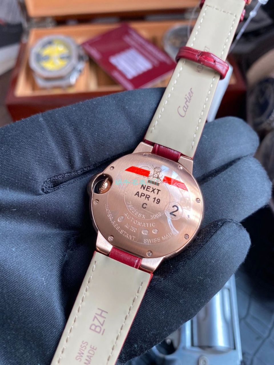 V6 Factory  Cartier  蓝气球女装WJBB0033 top  Replica Copy 表 / K310