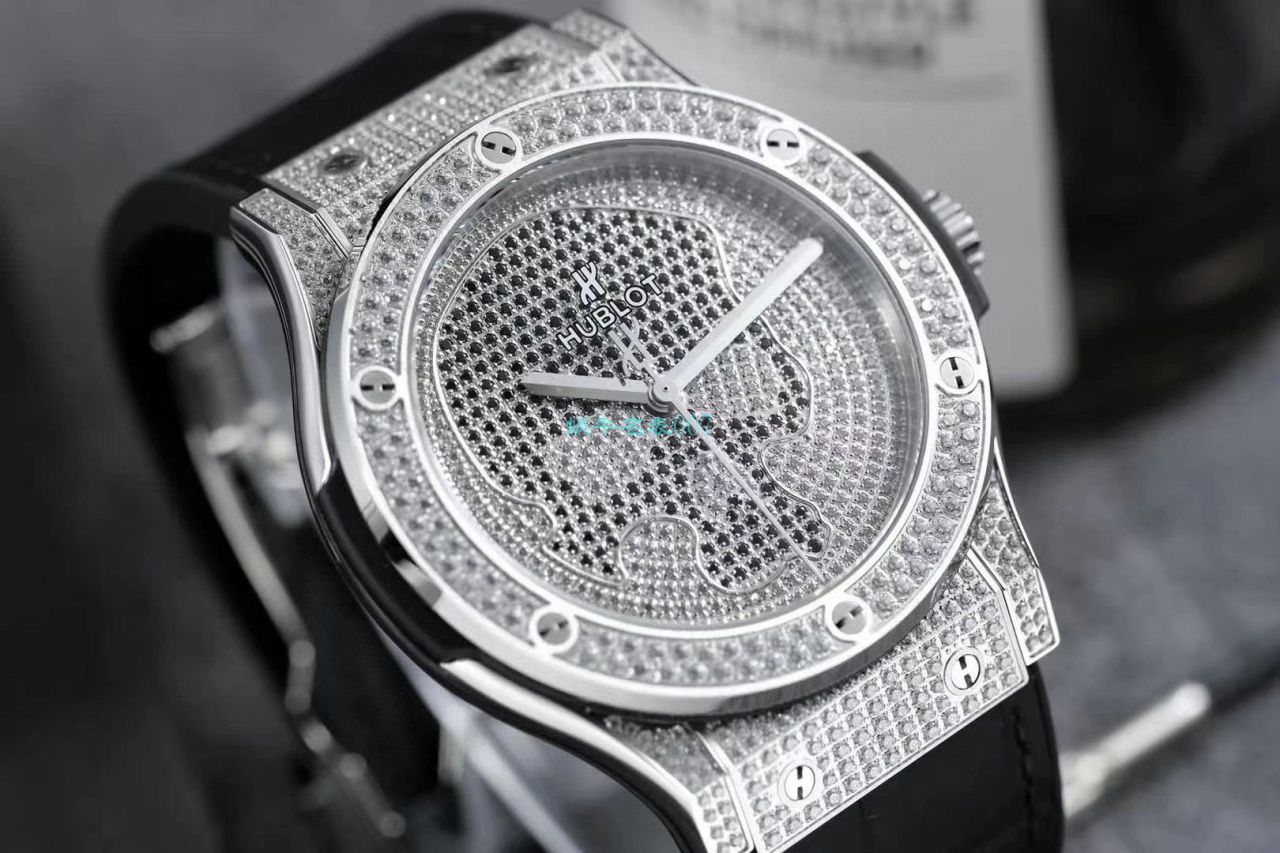 WWF Factory  High quality  Replica Watches  hublot 经典融合满钻511.NX.9000.LR.1704.SKULL wrist watches  / YB103