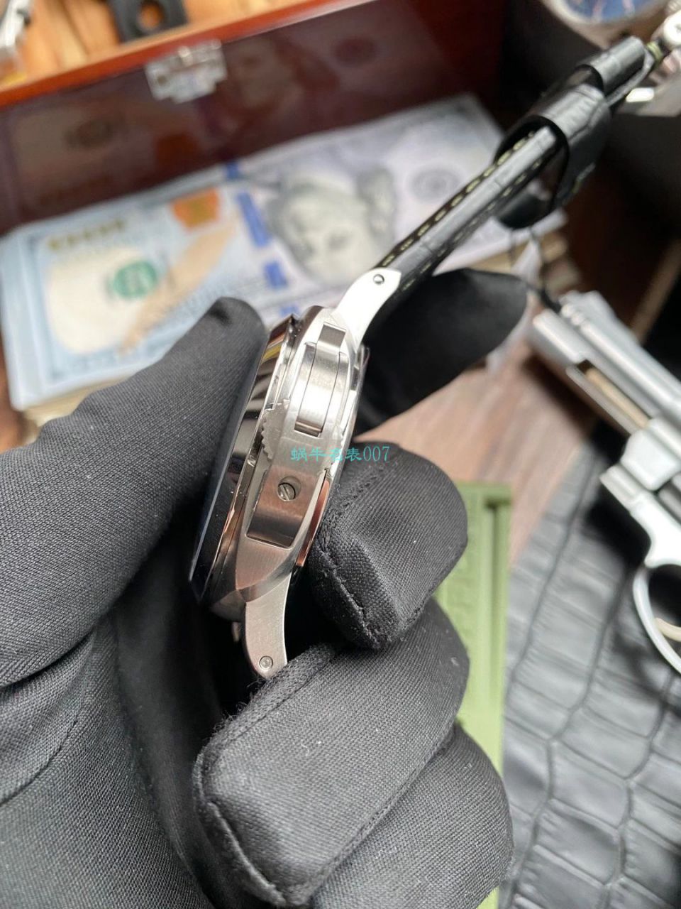 VS Factory Panerai 军 Replica Copy 绿色 wrist watches PAM1056官网同步限量发售 / VSPAM01056