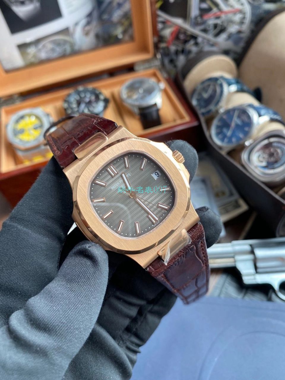 PPF Factory  PATEK PHILIPPE  Nautilus V4版 High quality  Replica Watches 5711R 玫瑰金 wrist watches  / BD336