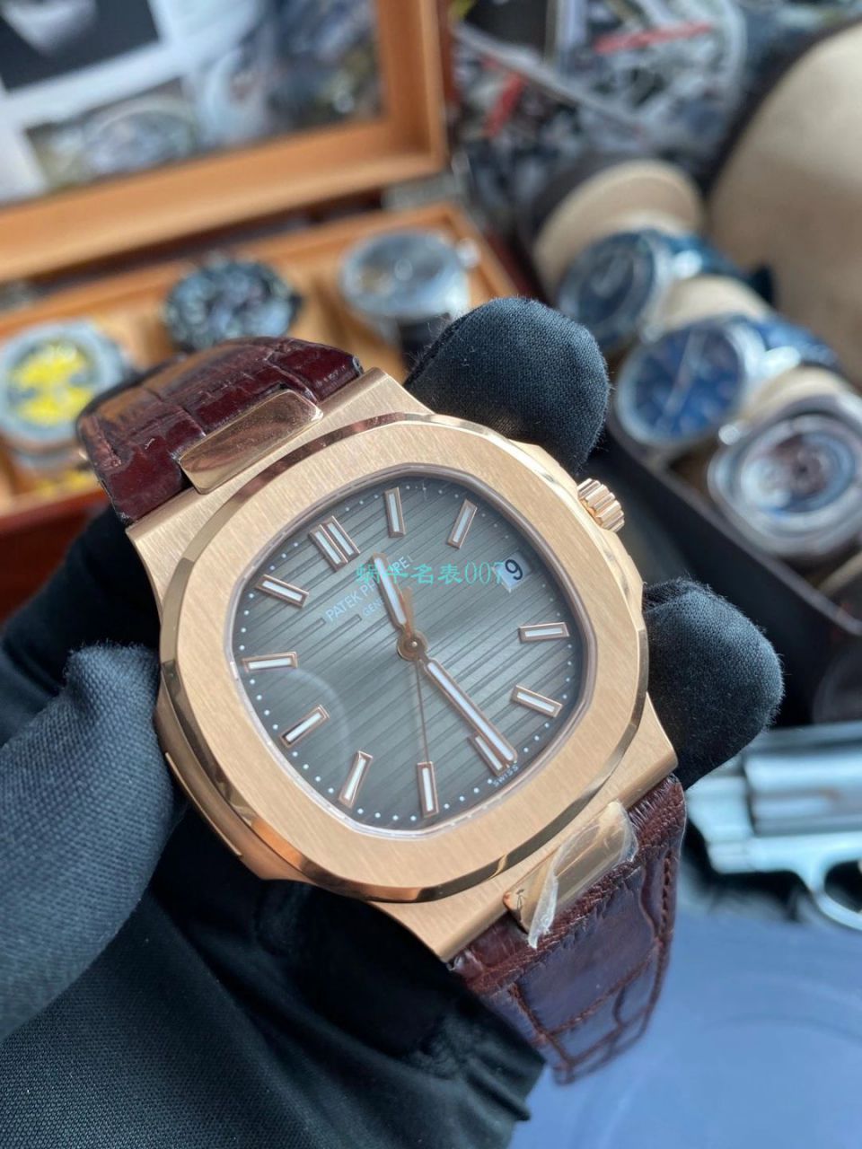 PPF Factory  PATEK PHILIPPE  Nautilus V4版 High quality  Replica Watches 5711R 玫瑰金 wrist watches  / BD336