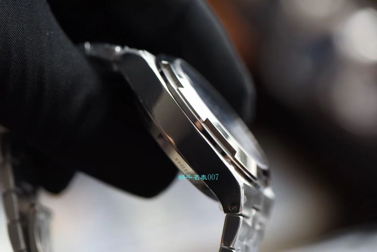 8F Factory Vacheron Constantin   Overseas 1比1 Replica Watches 5500V/110A-B148 wrist watches  / JS230