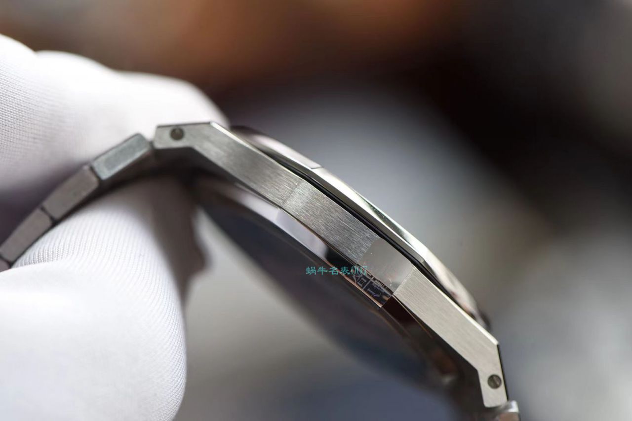XF Factory  High quality  Replica APAudemars Piguet  Watches 皇家橡树15202IP.OO.1240IP.01超薄烟熏蓝 copy customized 限量版 / AP210