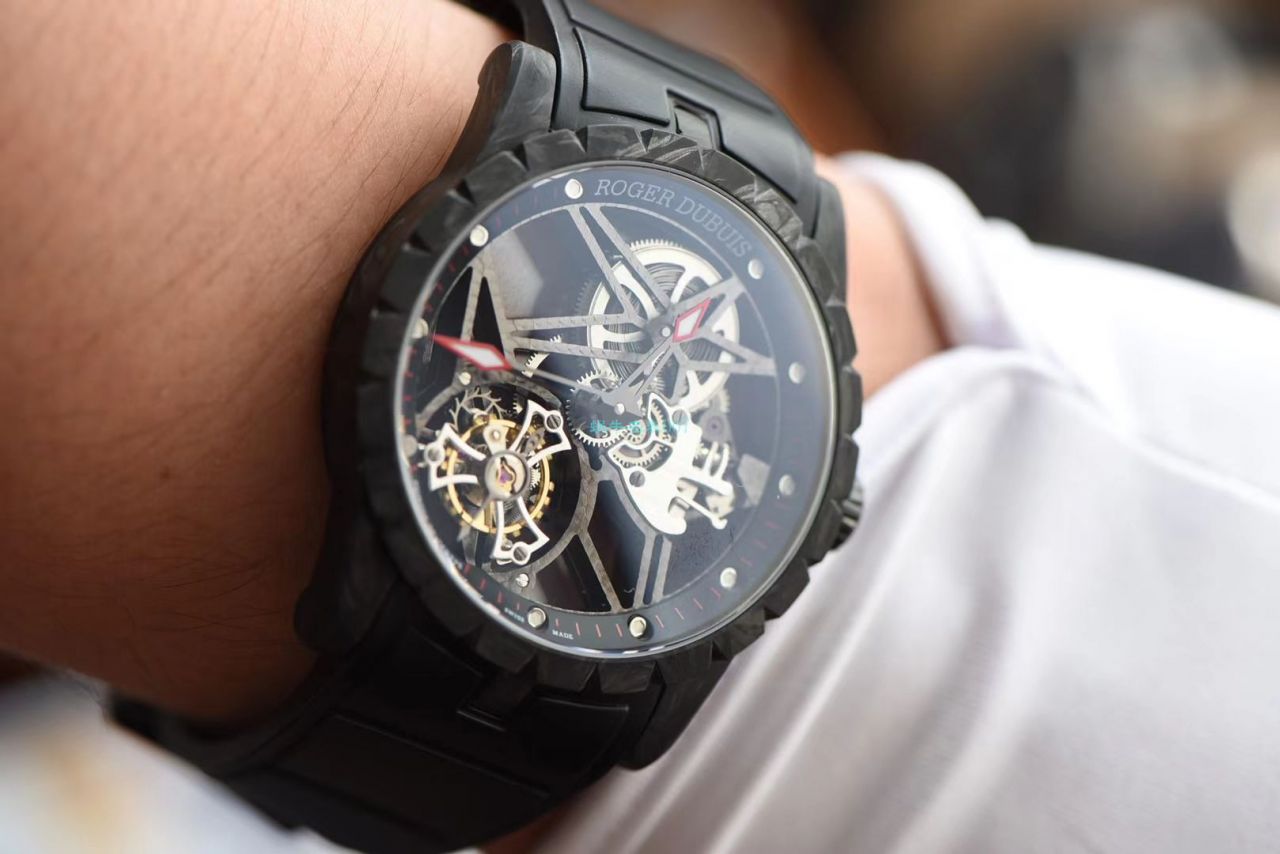 BBR Factory 最新罗杰杜彼王者系列 carbon fiber  Tourbillon 1比1 Replica Copy  Watches DBEX0577 wrist watches  / LJ090