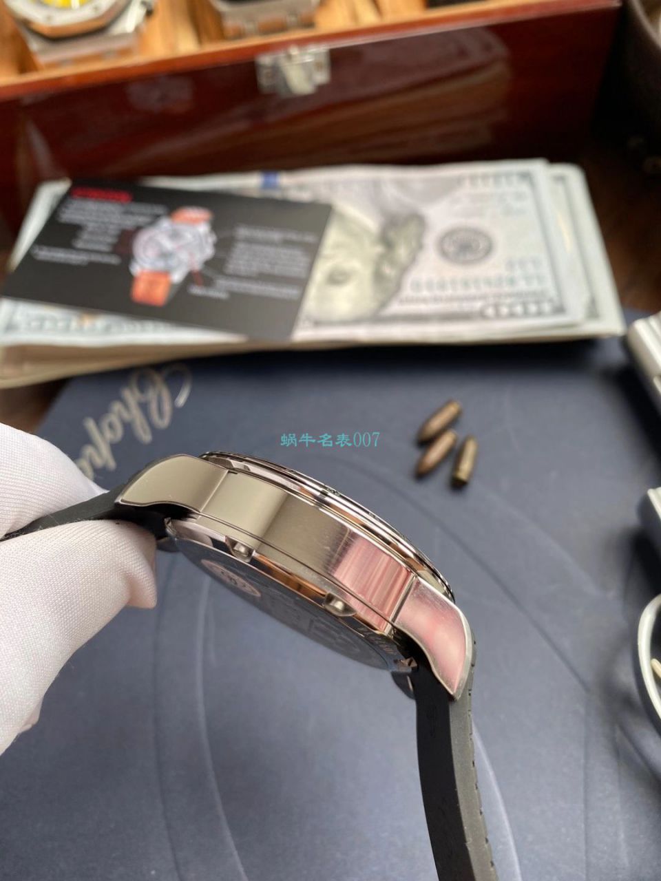 V7 Factory Chopard Chopard 经典赛车系列 top  Replica Copy  Watches 168571-3001 wrist watches  / XB071