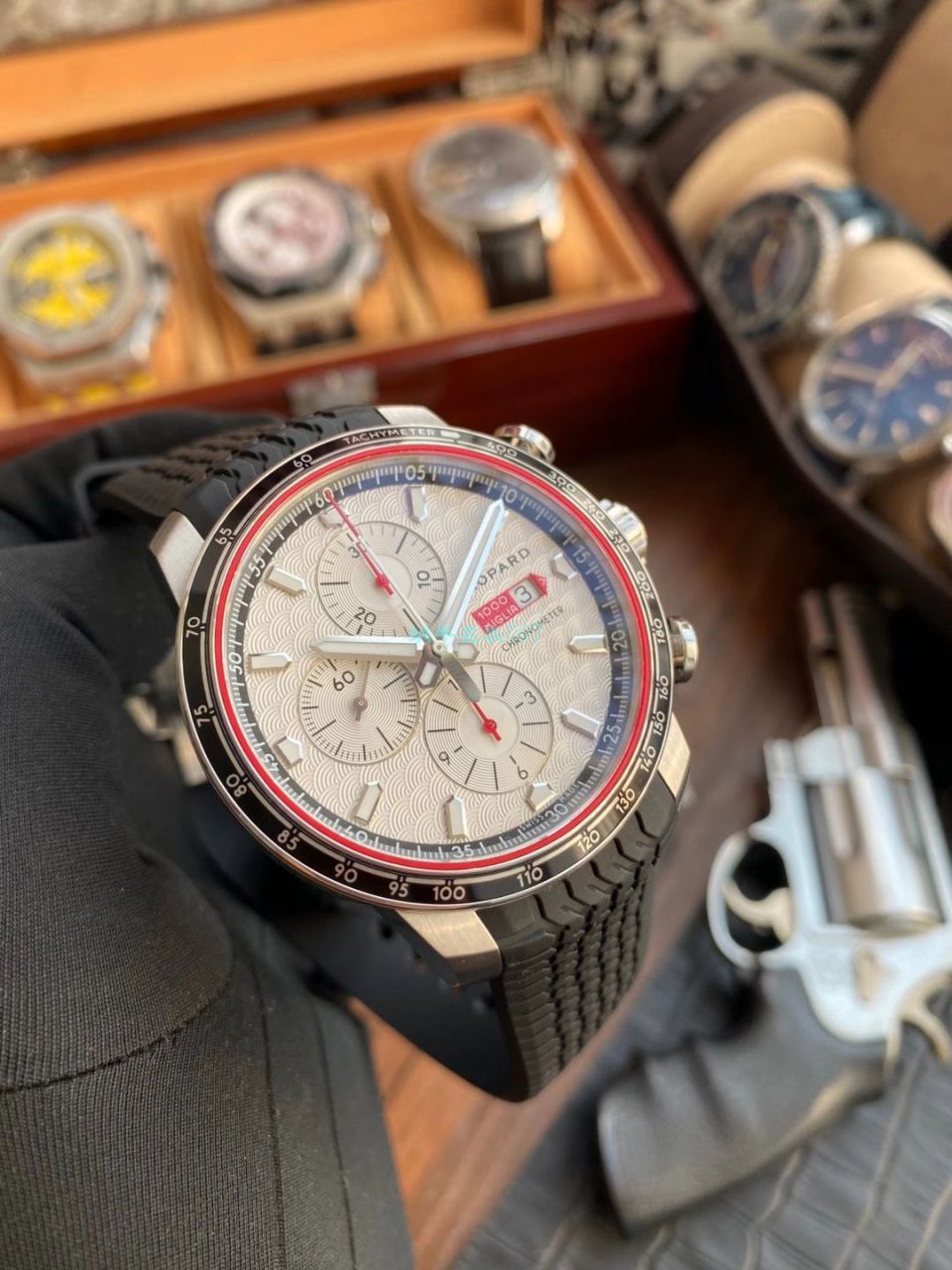 V7 Factory  Chopard 经典赛车 MILLE MIGLIA 2017 RACE EDITION  Replica Copy 168571-3002 wrist watches  / XB076