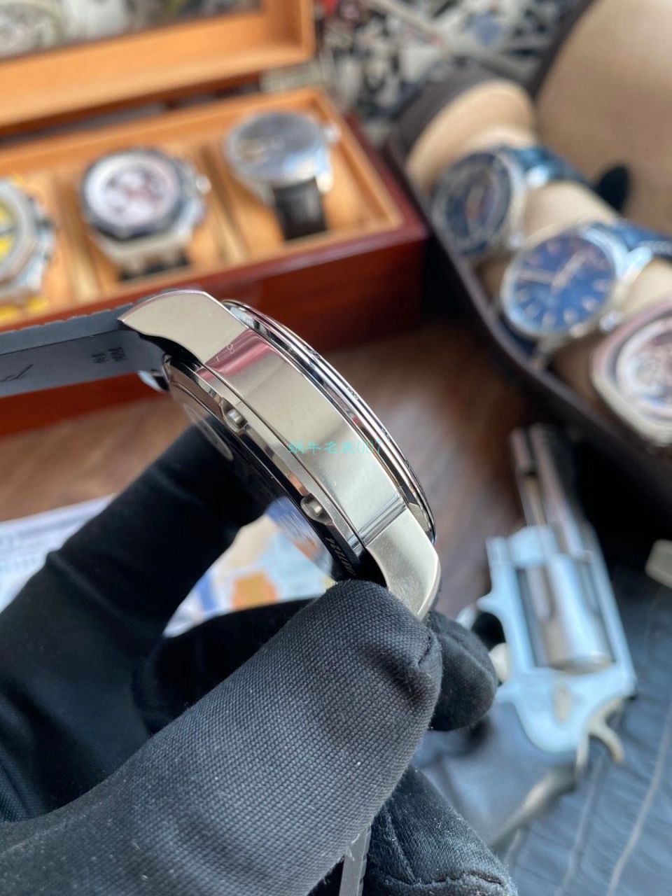 V7 Factory  Chopard 经典赛车 MILLE MIGLIA 2017 RACE EDITION  Replica Copy 168571-3002 wrist watches  / XB076