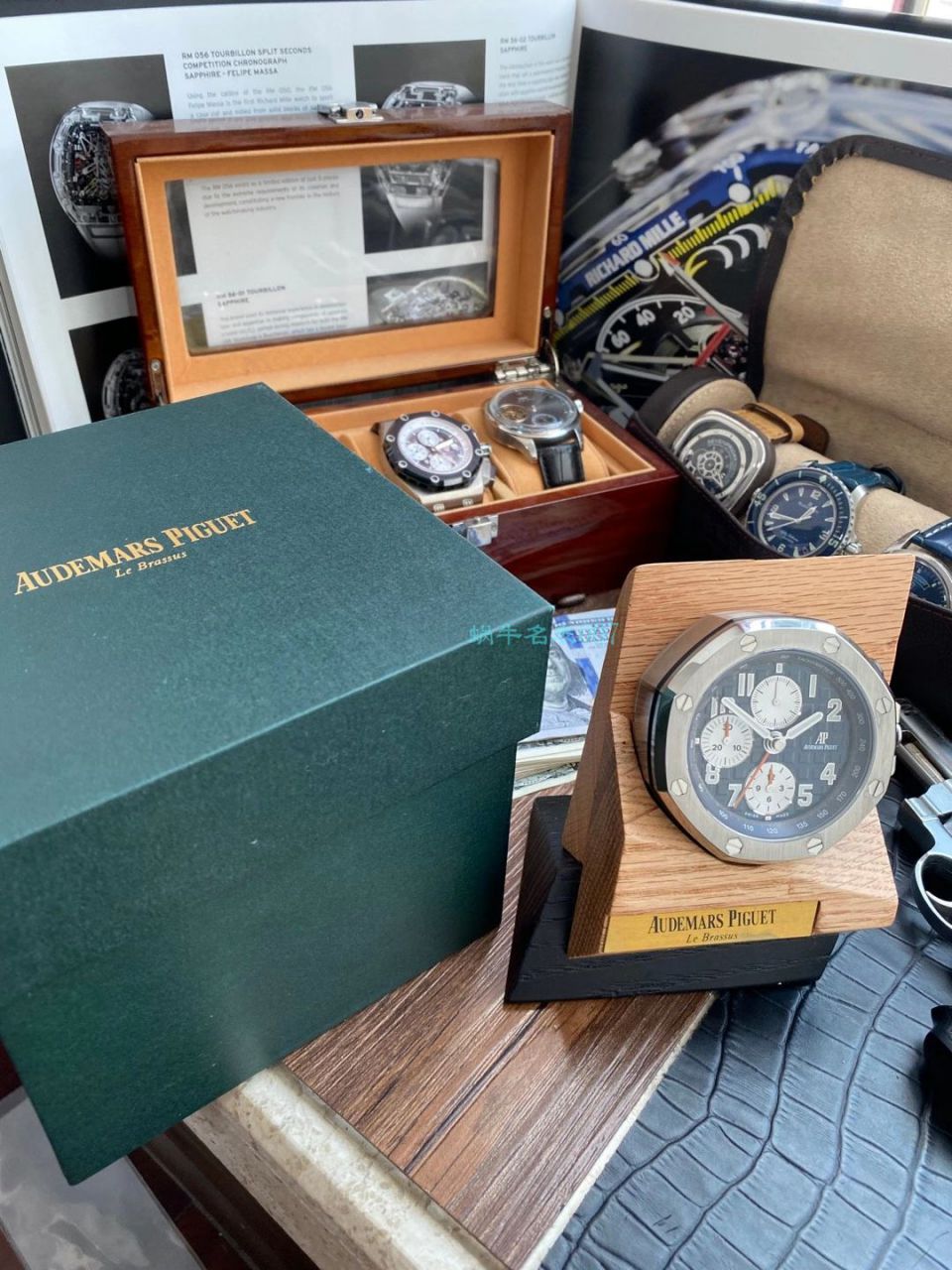 CK Factory Audemars PiguetAudemars Piguet  Royal Oak Offshore 26470经典致敬桌钟座钟 wrist watches  / AP219