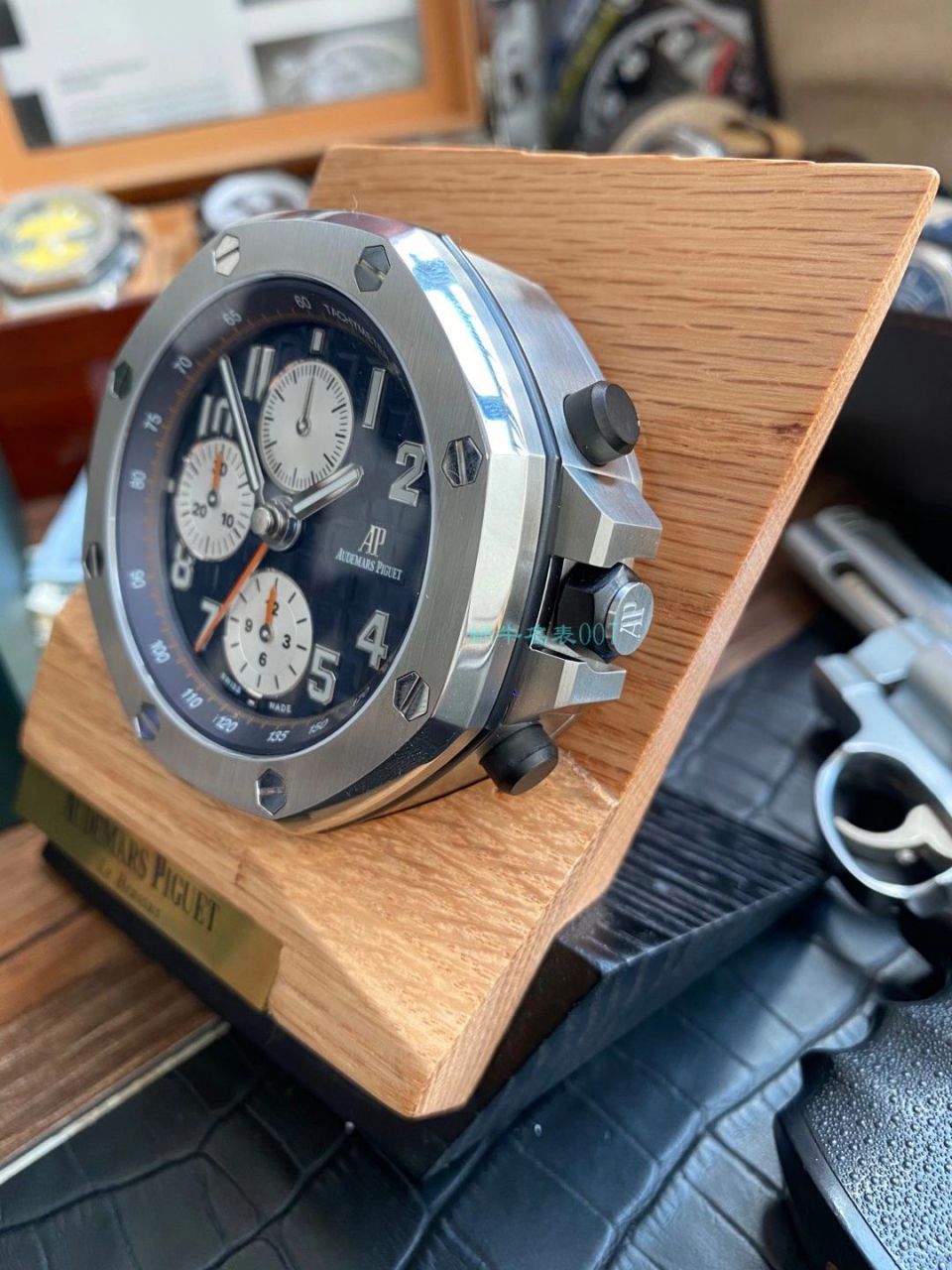 CK Factory Audemars PiguetAudemars Piguet  Royal Oak Offshore 26470经典致敬桌钟座钟 wrist watches  / AP219