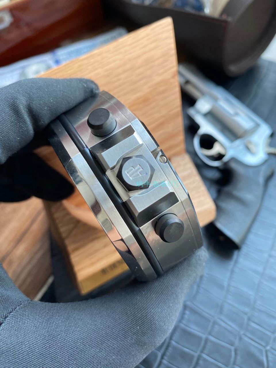CK Factory Audemars PiguetAudemars Piguet  Royal Oak Offshore 26470经典致敬桌钟座钟 wrist watches  / AP219