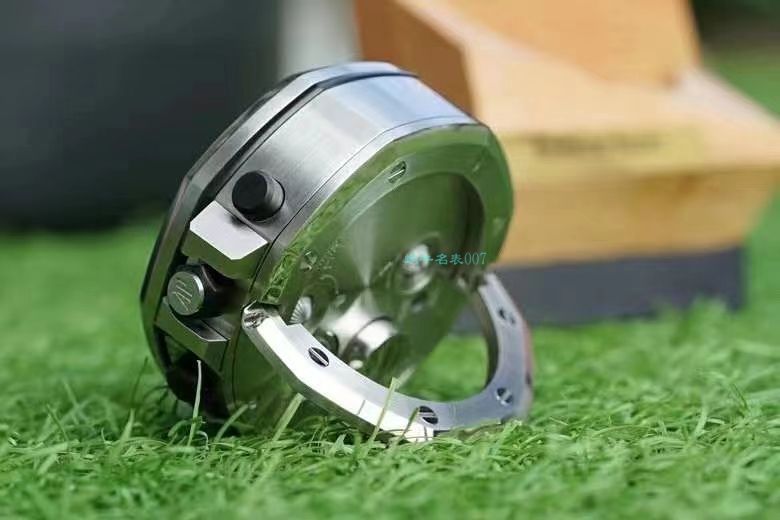 CK Factory Audemars PiguetAudemars Piguet  Royal Oak Offshore 26470经典致敬桌钟座钟 wrist watches  / AP219