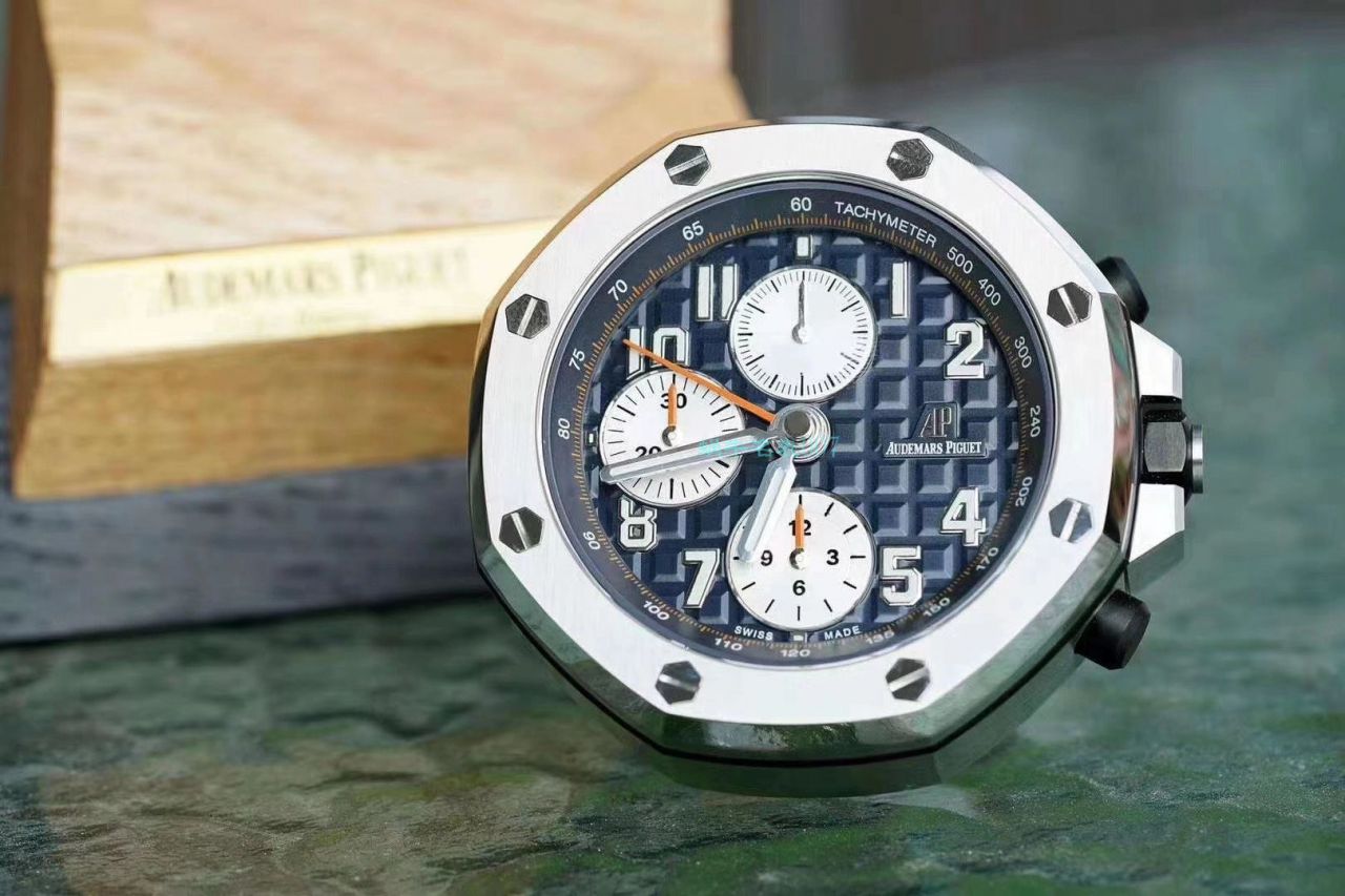 CK Factory Audemars PiguetAudemars Piguet  Royal Oak Offshore 26470经典致敬桌钟座钟 wrist watches  / AP219