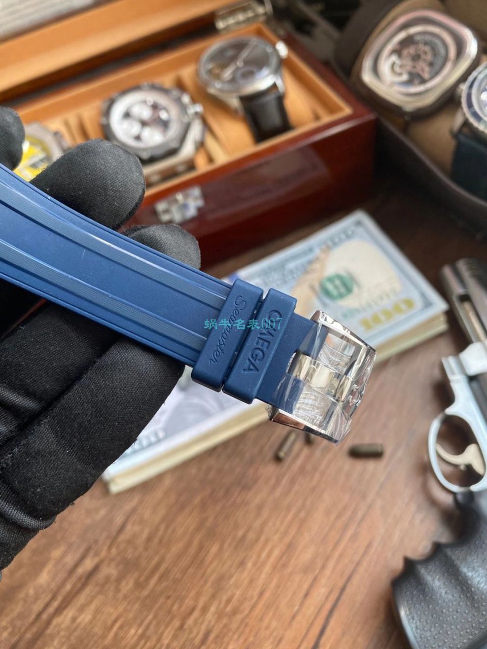 VS Factory OMEGA Seamaster 300米间黄金蓝盘1比1 High quality  Replica Watches 210.22.42.20.03.001 wrist watches  / VS781