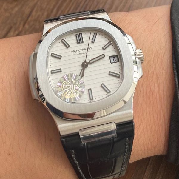 GR Factory V2版本1比1 High quality  Replica Copy  Watches  PATEK PHILIPPE  Nautilus 5711/1A-011 wrist watches 