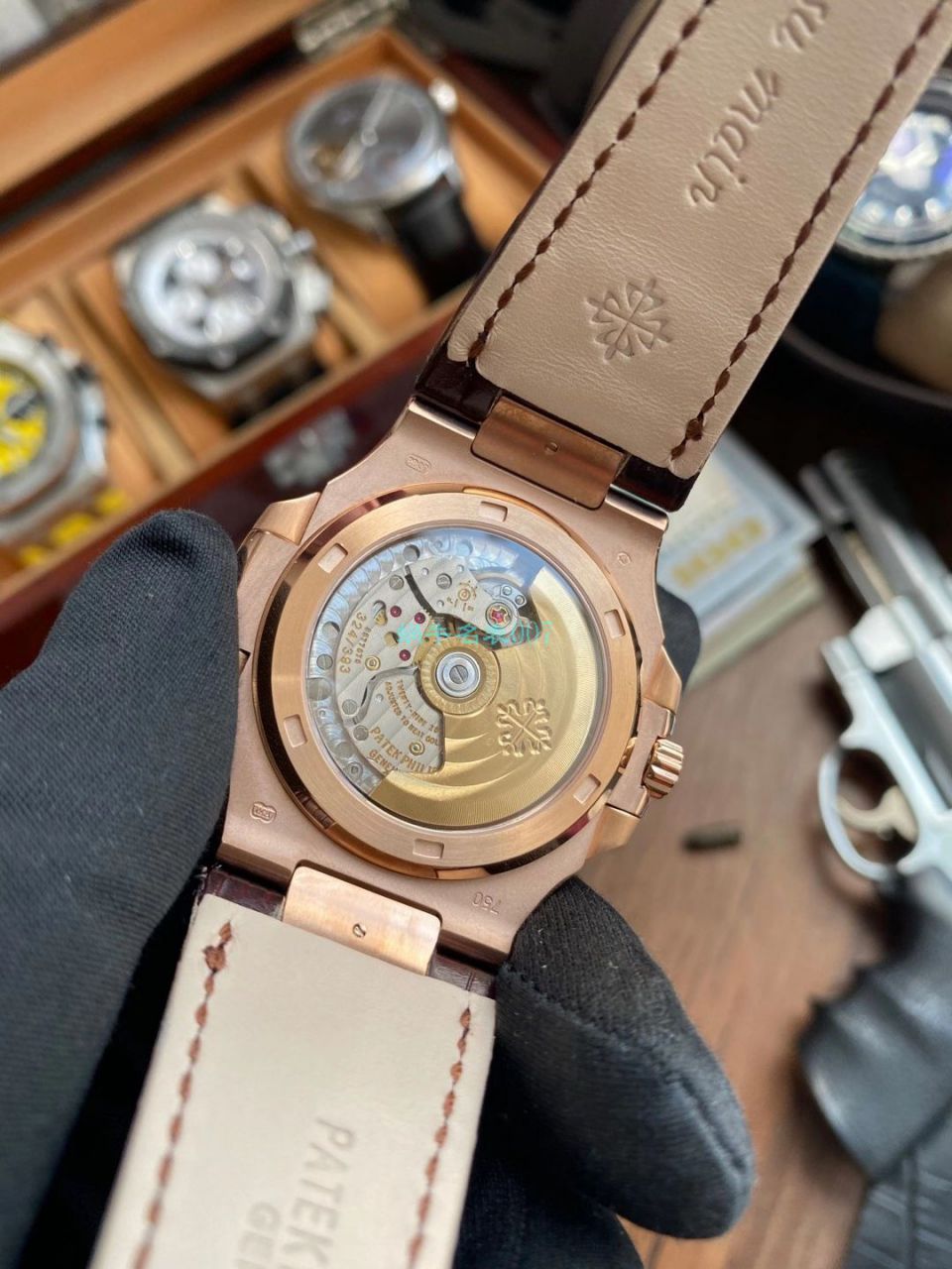 GR Factory V2版本 PATEK PHILIPPE  Nautilus 运动优雅 High quality  Knockoff  Watches 5711/1R-001 wrist watches  / BD351