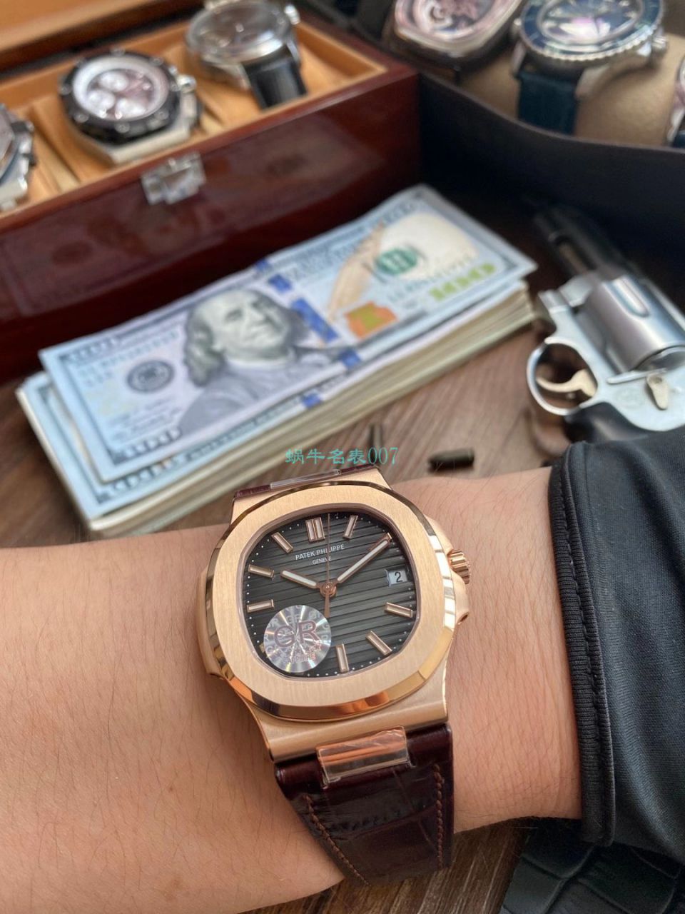 GR Factory V2版本 PATEK PHILIPPE  Nautilus 运动优雅 High quality  Knockoff  Watches 5711/1R-001 wrist watches  / BD351
