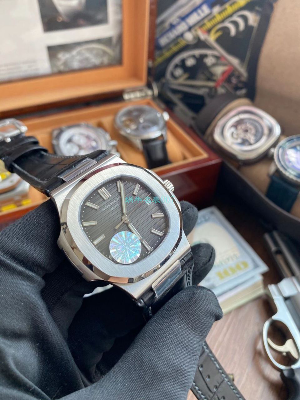 GR Factory V2版本 PATEK PHILIPPE  Nautilus 运动优雅 High quality  Knockoff  Watches 5711/1R-001 wrist watches  / BD351