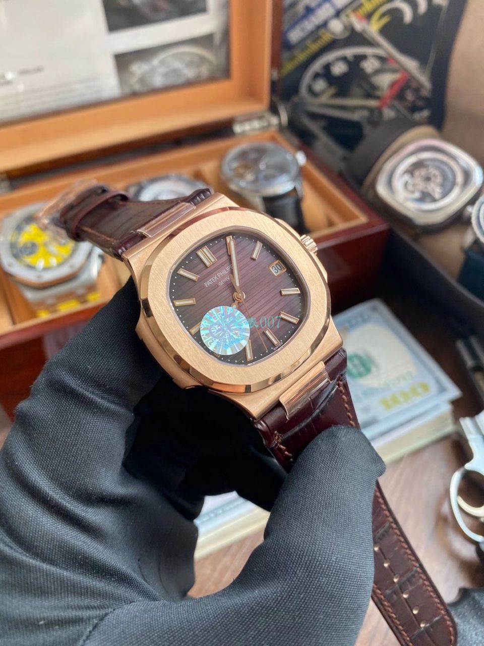 GR Factory V2版本 PATEK PHILIPPE  Nautilus 运动优雅 High quality  Knockoff  Watches 5711/1R-001 wrist watches  / BD351