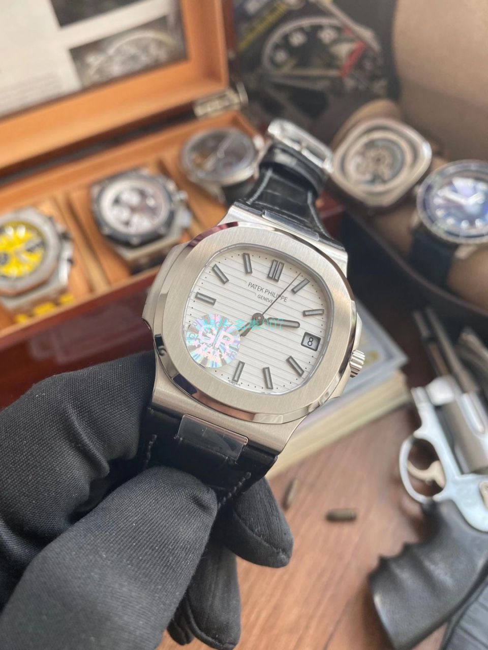 GR Factory V2版本 PATEK PHILIPPE  Nautilus 运动优雅 High quality  Knockoff  Watches 5711/1R-001 wrist watches  / BD351