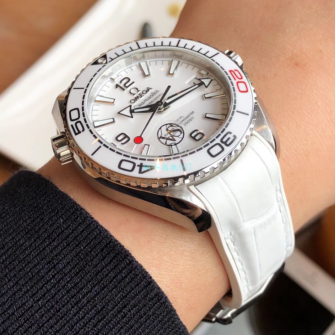 VS Factory 1比1 Replica OMEGA Seamaster 600米女表215.23.40.20.04.001 wrist watches  / VS761