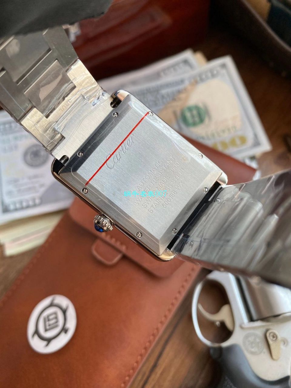 V9 Factory  Cartier  坦克 High quality  Replica Watches W5200027 wrist watches  / K312
